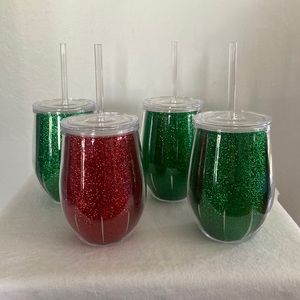 Sparkly Wine Glasses with Straws